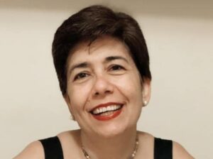 Cristiane Padin Freitas