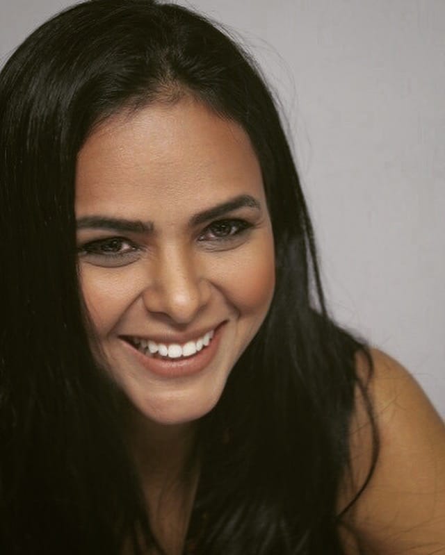 Erica Cristina Salles Dórea