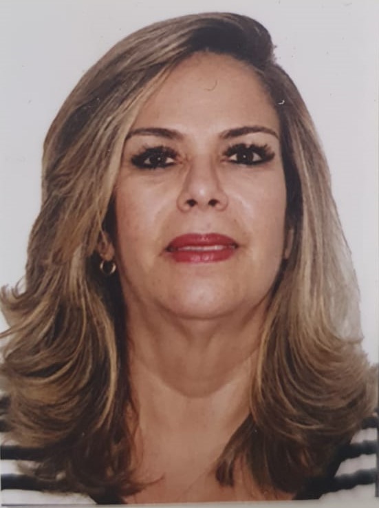 Denise Pithon Nascimento Teixeira